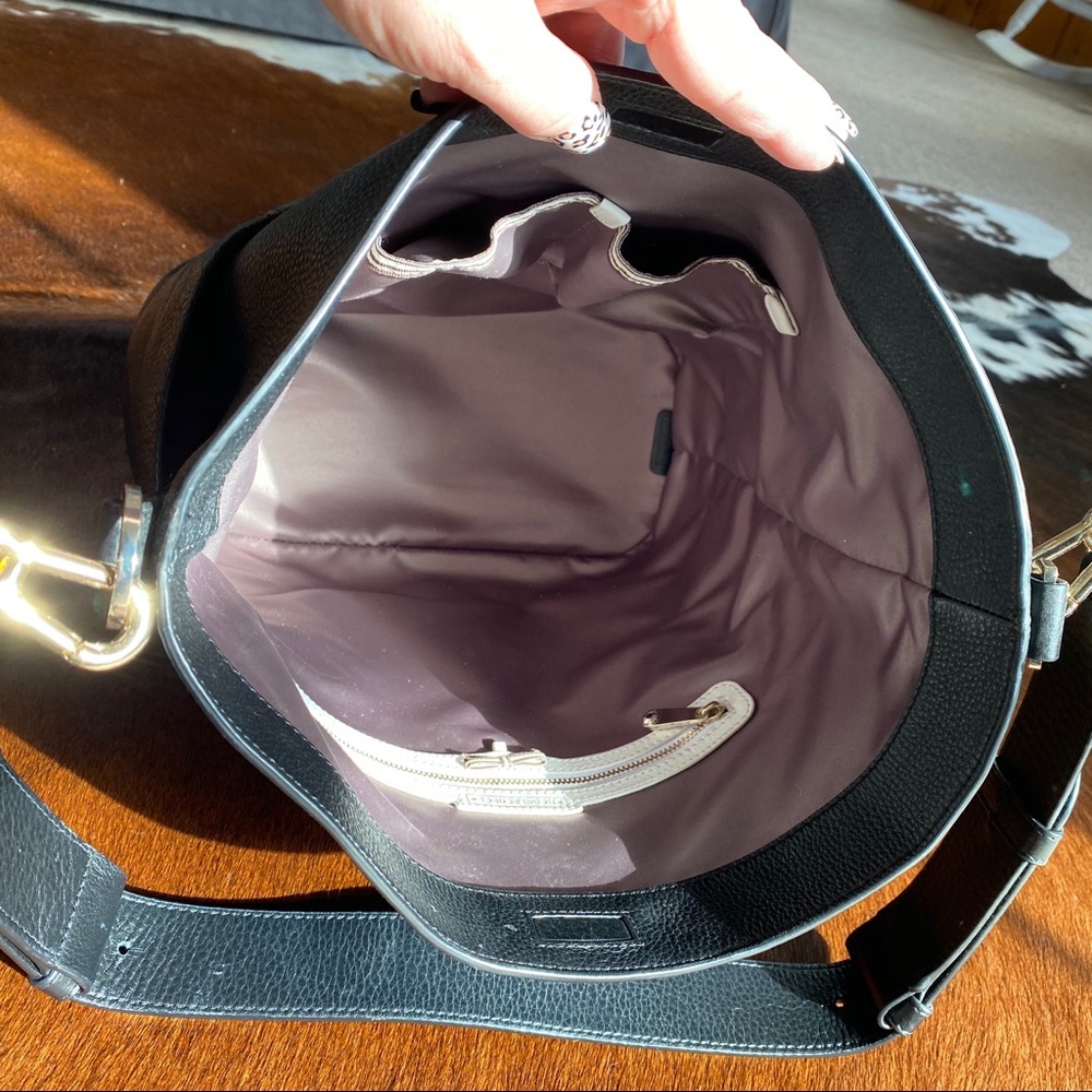 Henri Bendel Soho Bucket Hobo - Picture 4 of 9
